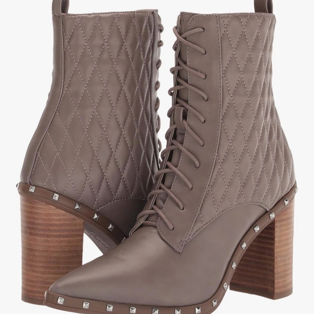CHARLES BY CHARLES DAVID Women's Diplomat Fashion Boot Size 9.5